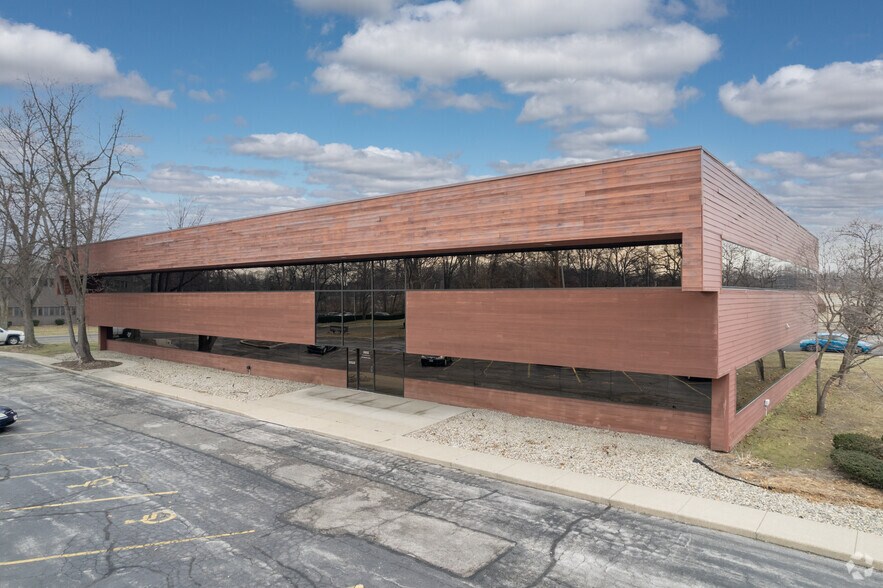 More Photos Of 3950 Sunforest Ct, Toledo Coworking Space