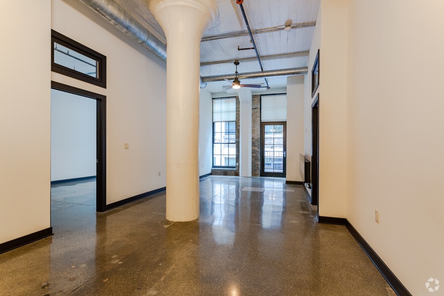 More Photos Of 226 N Water St, Milwaukee Apartments For Sale