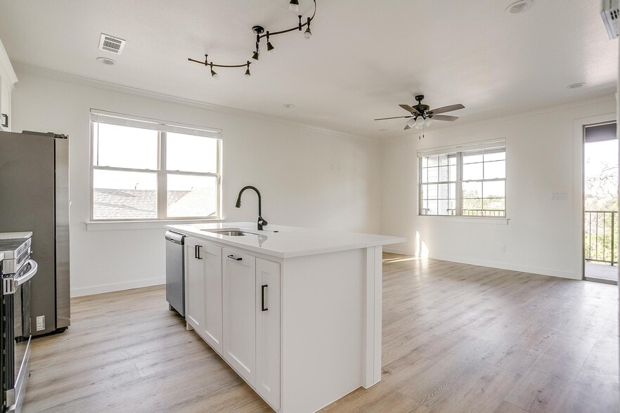 More Photos Of 3108 Frazier Ave, Fort Worth Multifamily For Sale