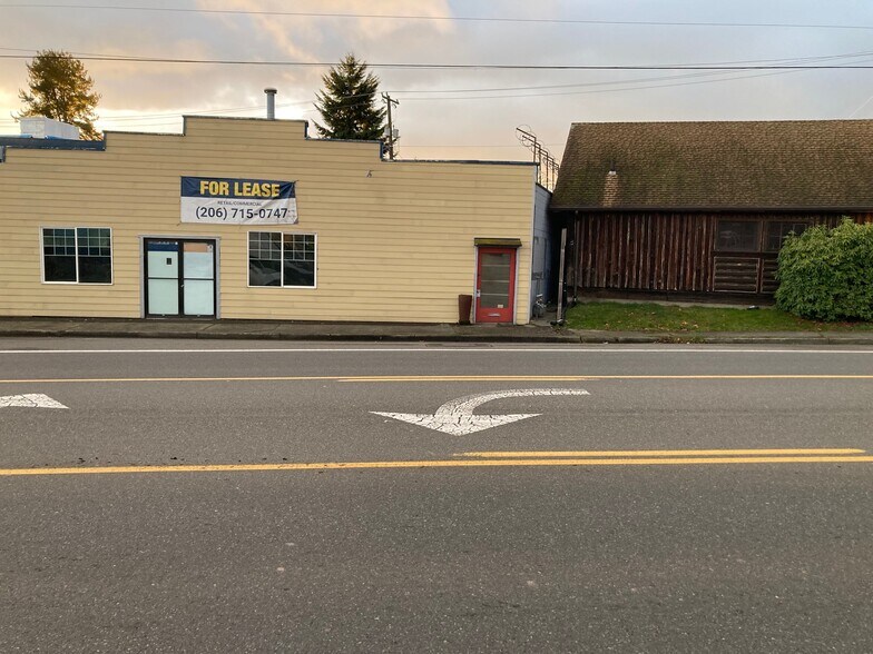 More Photos Of 15415 Ambaum Blvd SW, Burien Warehouse For Lease