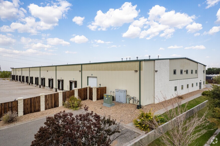 More Photos Of 9801 E 102nd Ave, Commerce City Truck Terminal For Lease