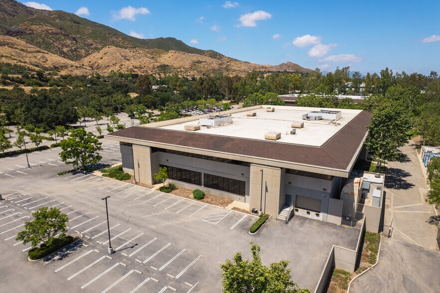 More Photos Of 29701 Agoura Rd, Agoura Hills Light Manufacturing For Lease