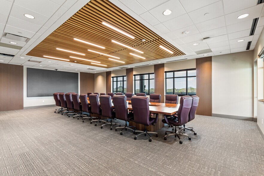More Photos Of 4270 SH-6, College Station Office For Lease