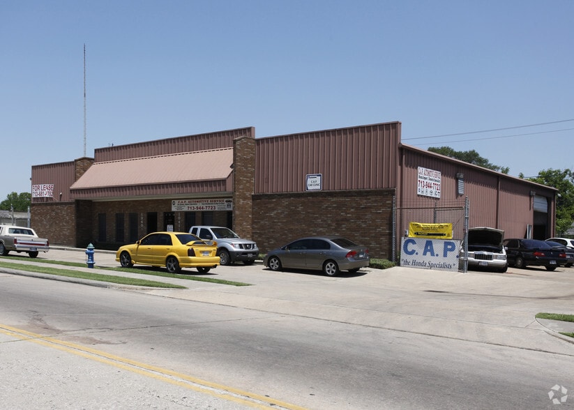 More Photos Of 10405-10411 Hartsook St, Houston Freestanding For Sale