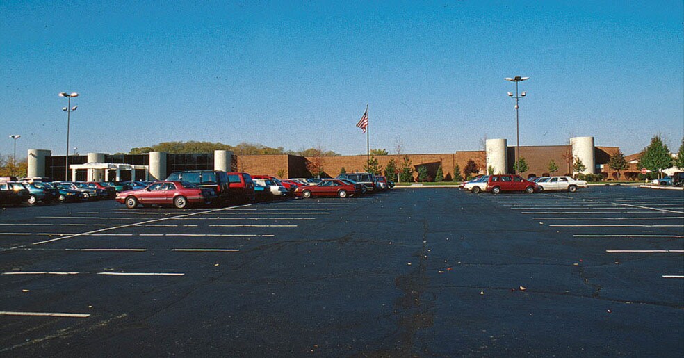 More Photos Of 5959 Bigger Rd, Kettering Light Distribution For Sale