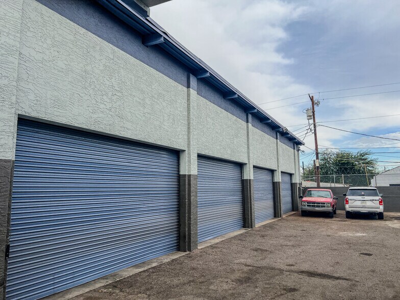 More Photos Of 4015 N Black Canyon Hwy, Phoenix Industrial For Sale