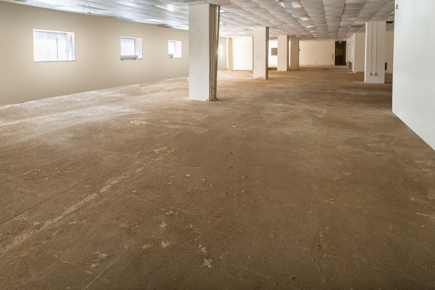 More Photos Of 401-411 N Main St, Pueblo Movie Theatre For Sale