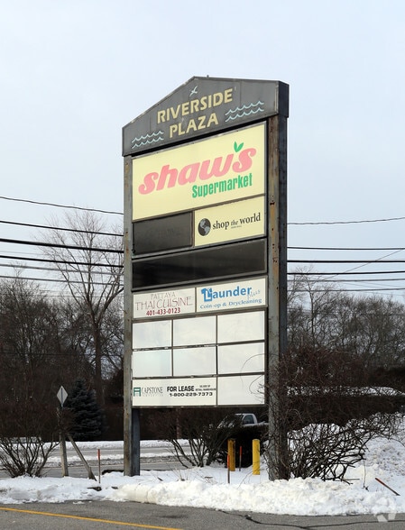 More Photos Of 1050-1070 Willett Ave, East Providence Unknown For Lease