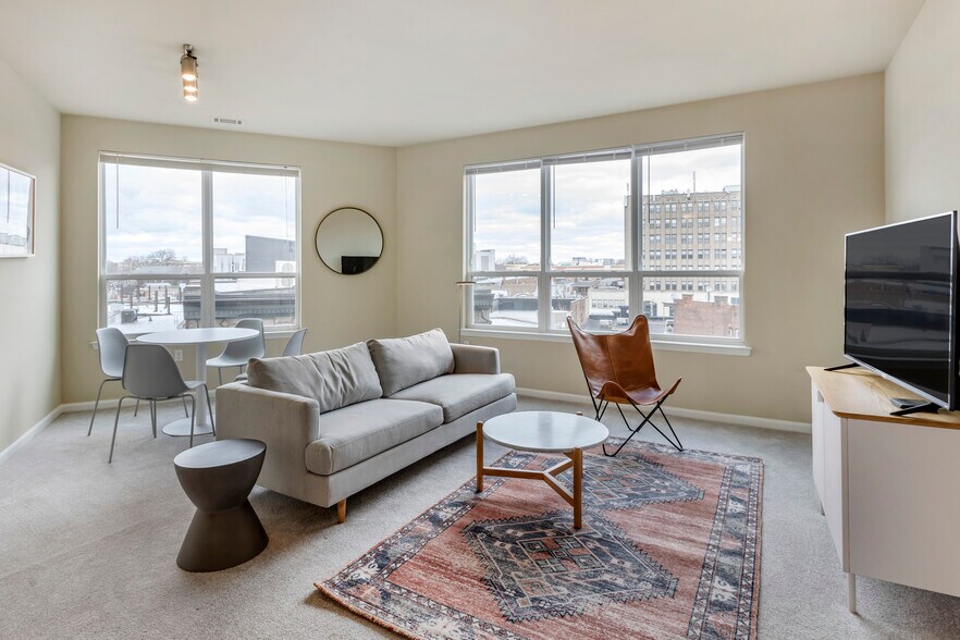 More Photos Of 300 Glenwood Ave, Bloomfield Apartments For Lease