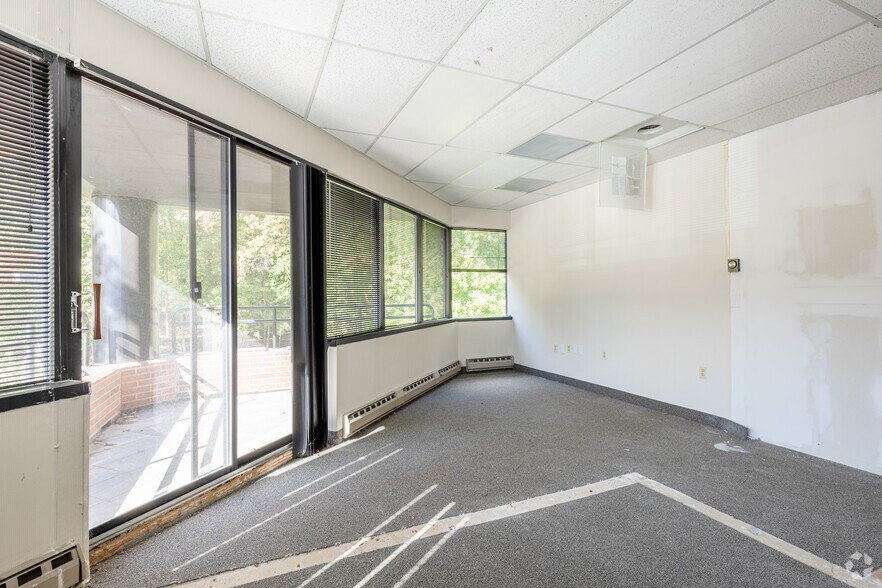 Photo of 2nd Floor Ste 19