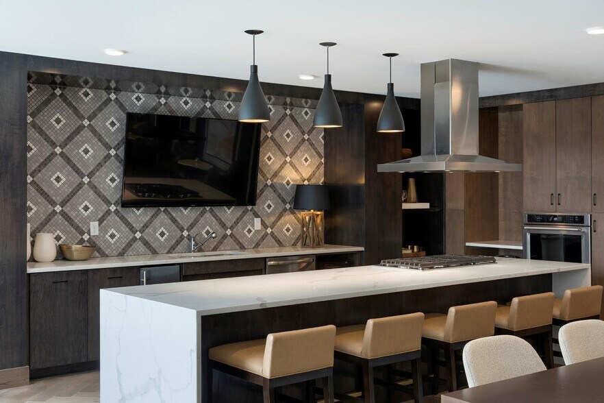 More Photos Of 1700 Plymouth Rd, Minnetonka Apartments For Lease