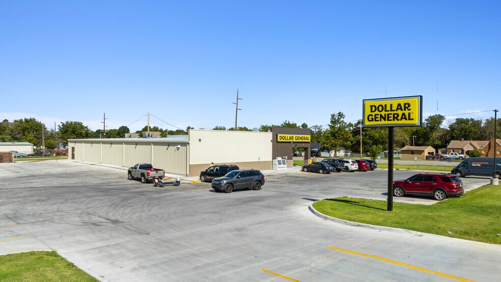 More Photos Of 5602 N Lewis Ave, Tulsa Freestanding For Sale