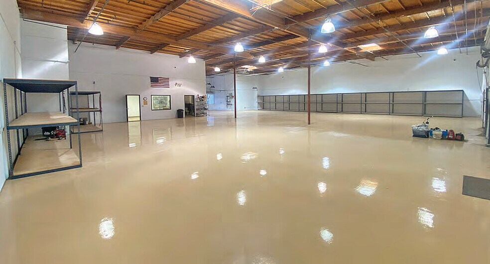 More Photos Of 2221 Las Palmas Dr, Carlsbad Warehouse For Sale