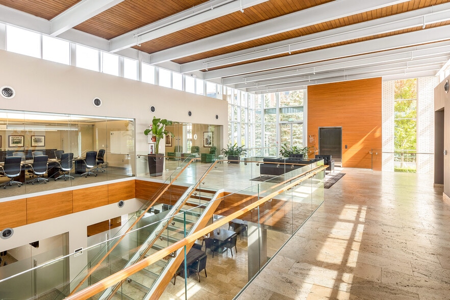 More Photos Of 550 W Merrill St, Birmingham Office For Lease