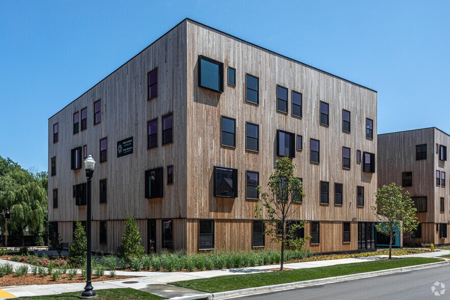 More Photos Of 337 SE 3rd St, Bentonville Apartments For Lease