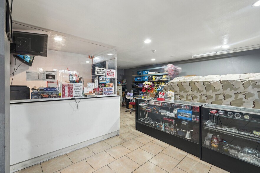 More Photos Of 10240 Atlantic Ave, South Gate Storefront For Sale