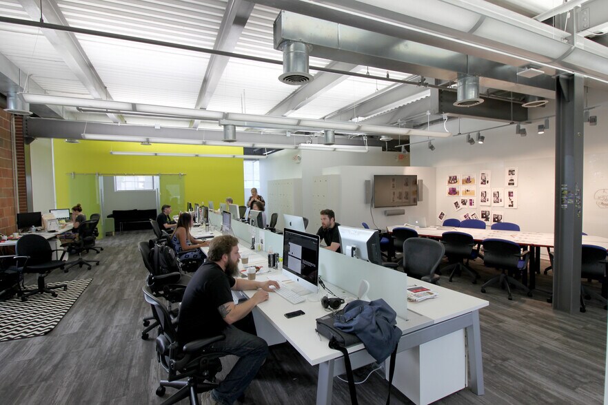 More Photos Of 555 E North Ln, Conshohocken Unknown For Lease