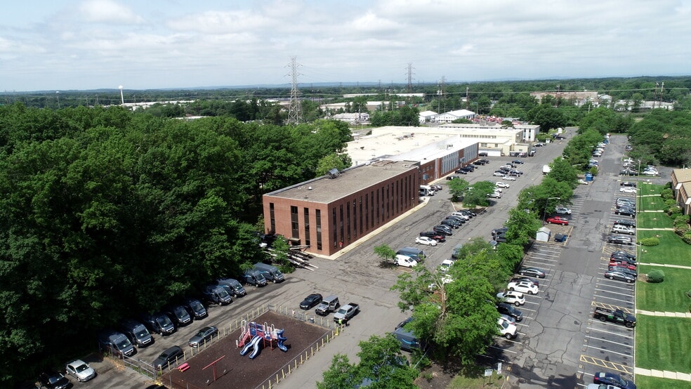 More Photos Of 1460 Livingston Ave, North Brunswick Warehouse For Lease