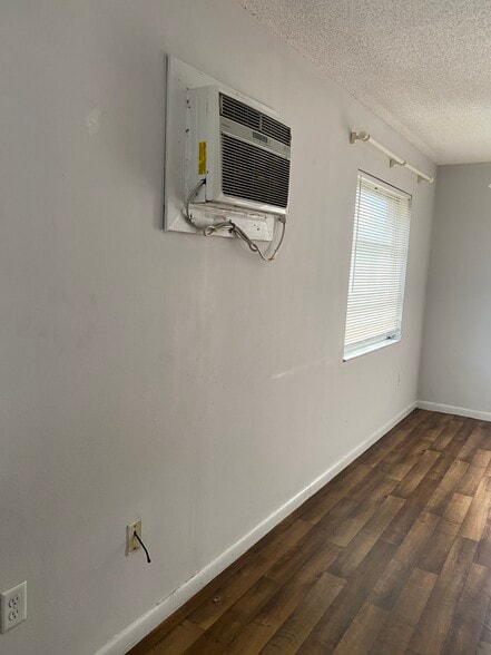 More Photos Of 3025 54th St S, Gulfport Apartments For Sale