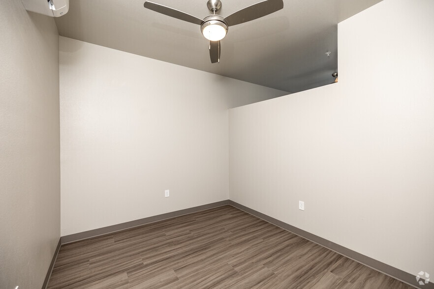 More Photos Of 1111 Parkside St, Tiffin Apartments For Lease
