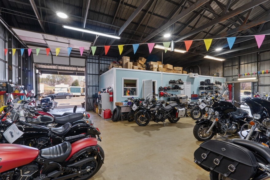 More Photos Of 7216 Hiram Douglasville Hwy, Douglasville Freestanding For Sale