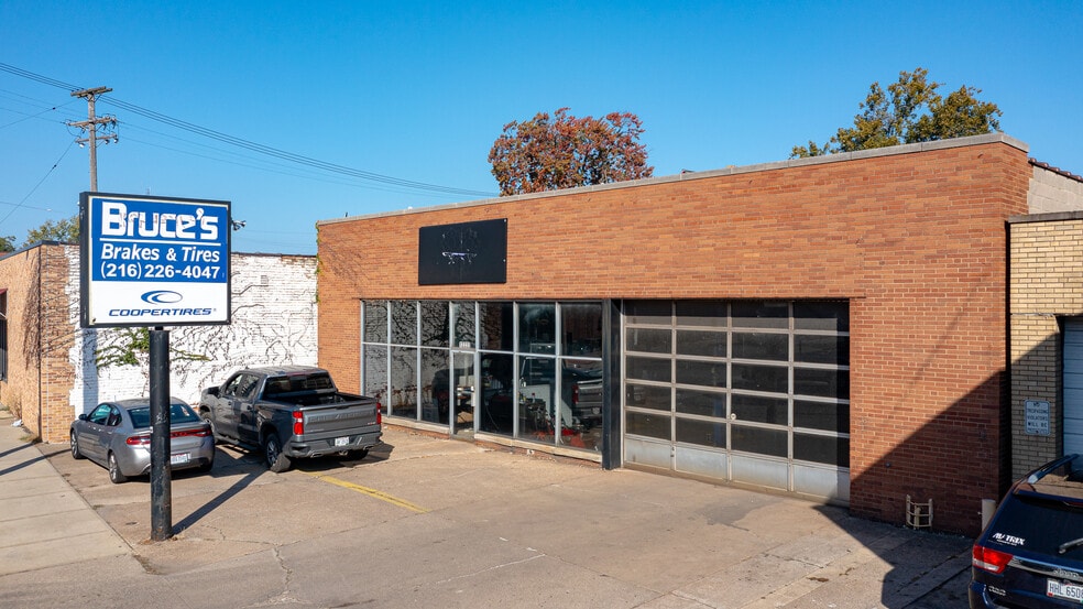 Primary Photo Of 12222 Detroit Ave, Lakewood Auto Repair For Sale