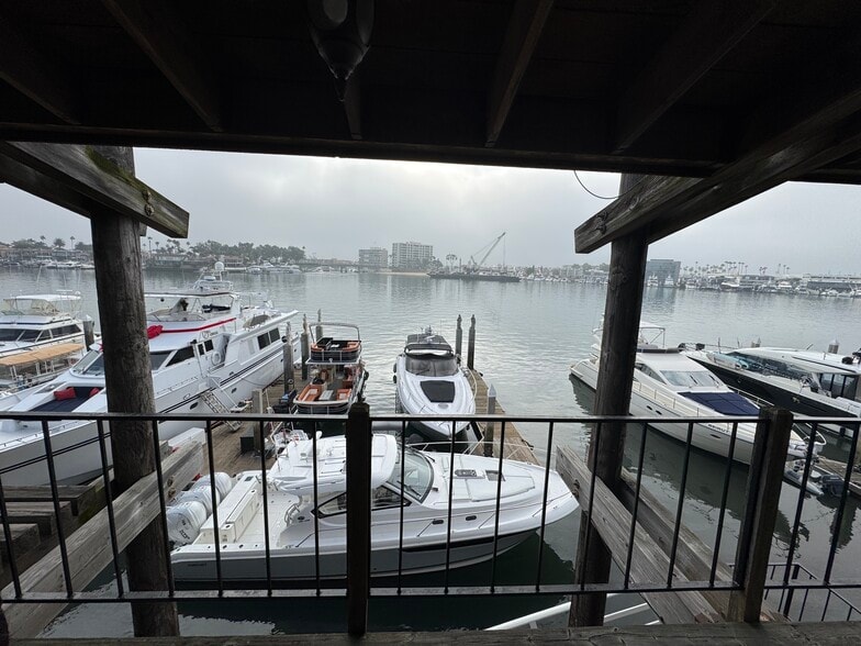 More Photos Of 2711-2729 W Coast Hwy, Newport Beach Office For Lease