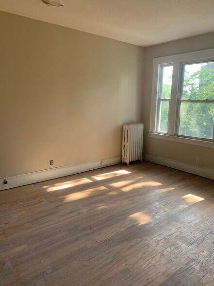 More Photos Of 37-39 Charter Oak Pl, Hartford Apartments For Sale