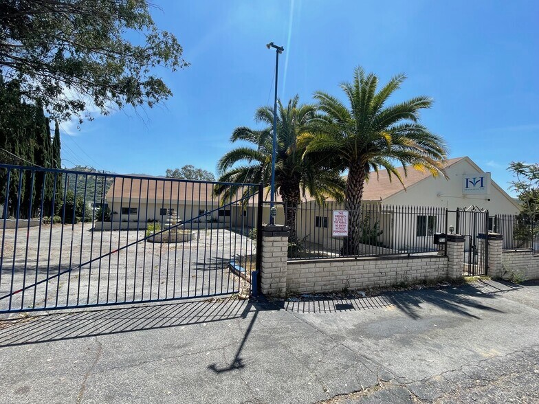 More Photos Of 7216 Valmont St, Tujunga Lodge Meeting Hall For Sale