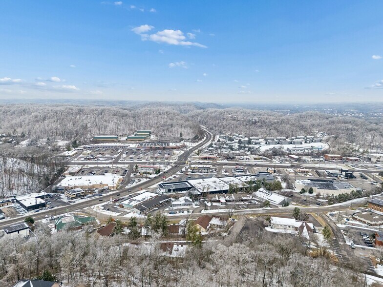 More Photos Of 159-167 Belle Forest Cir, Nashville Office For Sale