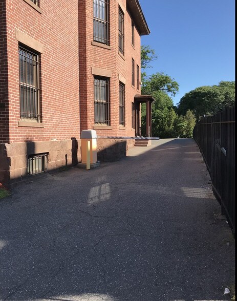 More Photos Of 36 Russ St, Hartford Coworking Space