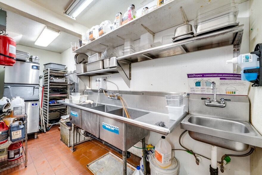 More Photos Of 2130-2134 Main St, Julian Storefront For Sale