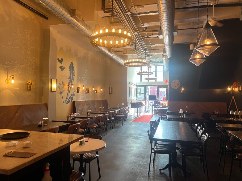 More Photos Of 317 Union Ave, Brooklyn Apartments For Lease