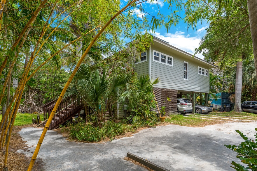 More Photos Of 201 Sw 6th St, Stuart Office For Sale