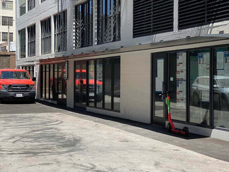 More Photos Of 755 S Los Angeles St, Los Angeles Loft Creative Space For Lease