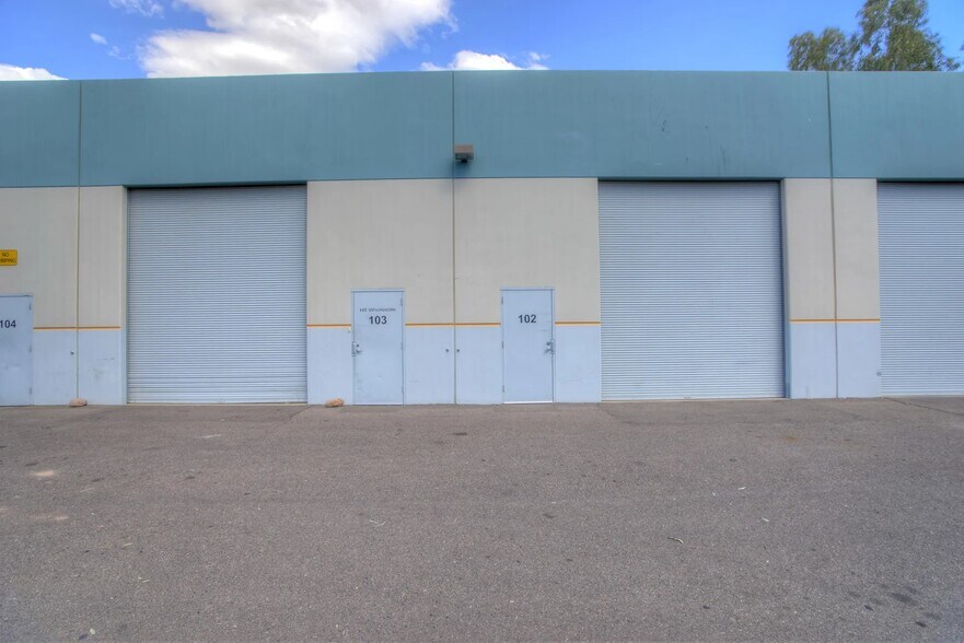 More Photos Of 1750 S Los Feliz Dr, Tempe Distribution For Lease