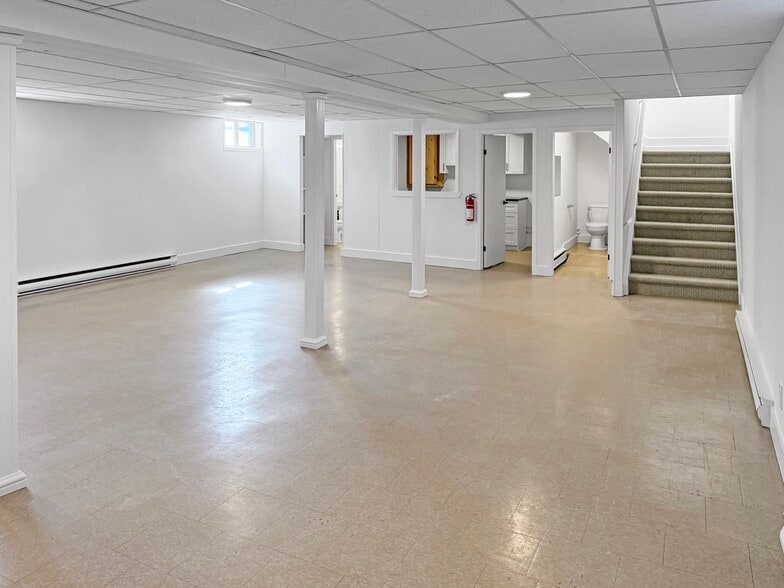 More Photos Of 364 Regent St, Orillia Religious Facility For Sale