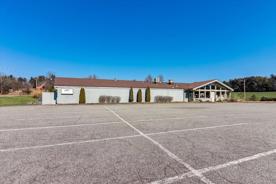 More Photos Of 299 Jf Robinson Ln, Mars Hill Freestanding For Sale