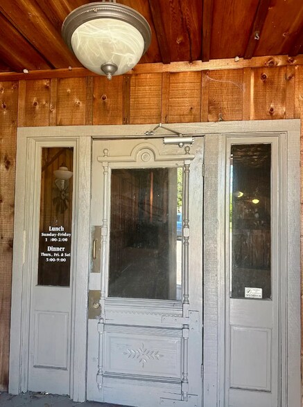 More Photos Of 204-208 Belleville Ave, Brewton Restaurant For Sale