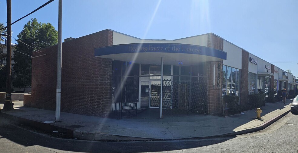 More Photos Of 1194-1200 E Walnut St, Pasadena Storefront For Lease