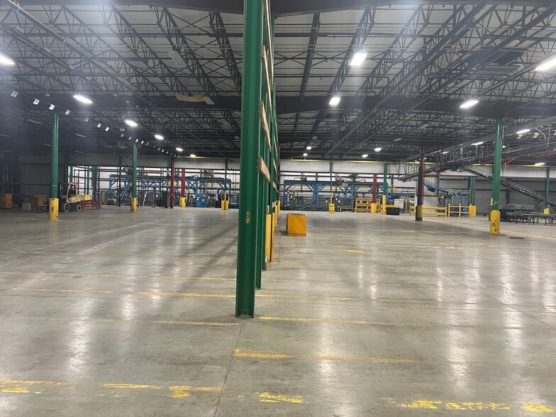 More Photos Of 72 County Route 53, Greenwich Manufacturing For Lease