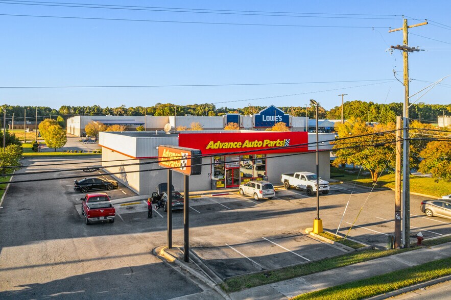 More Photos Of 1280 Armory Dr, Franklin Freestanding For Sale