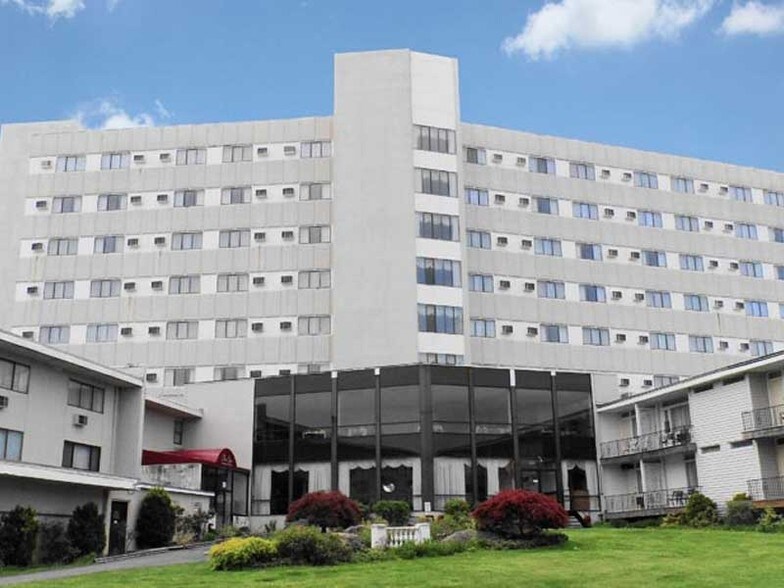 Primary Photo Of 400 Granite Rd, Kerhonkson Hotel For Sale