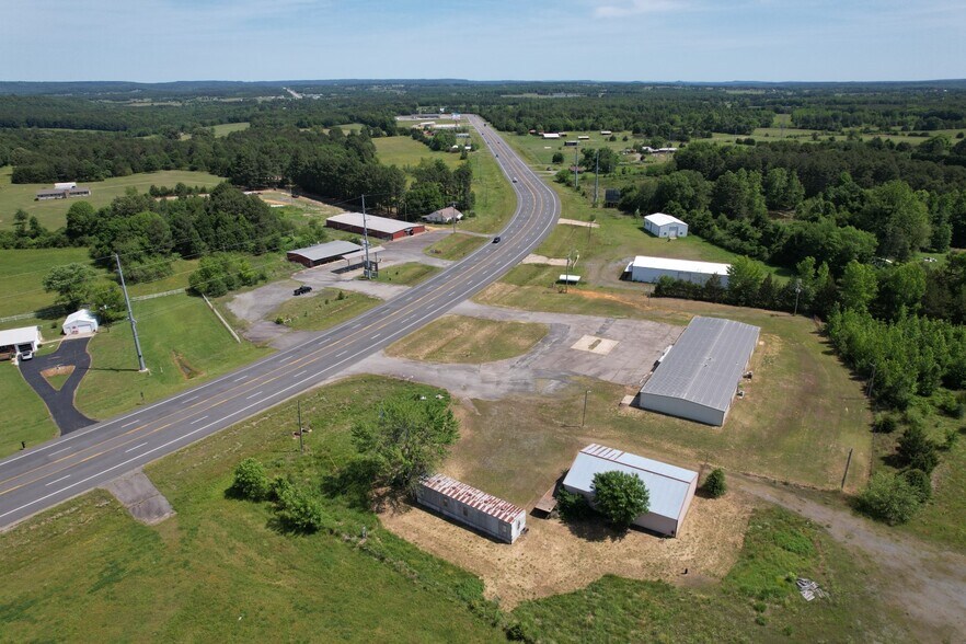 More Photos Of 16525 Highway 65 S, Damascus Warehouse For Sale