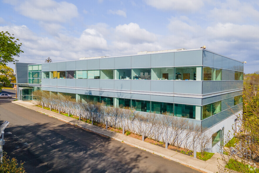 Primary Photo Of 509 Davisville Rd, Willow Grove Research And Development For Lease