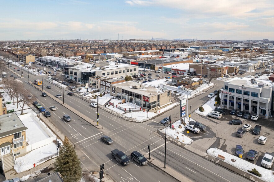 More Photos Of 7300-7310 Boul Maurice-Duplessis, Montréal Restaurant For Lease