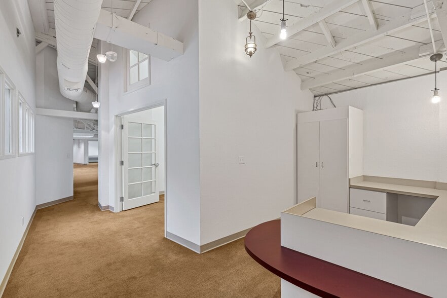 More Photos Of 220 4th St, Oakland Office For Lease