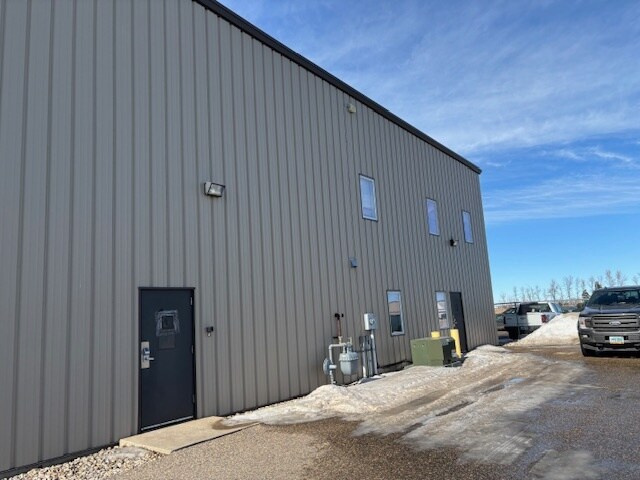 More Photos Of 3900 2nd St NE, Minot Distribution For Sale