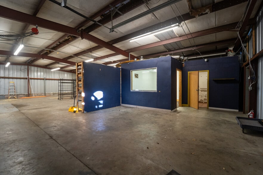 More Photos Of 78 Masters Dr, Saint Augustine Warehouse For Lease