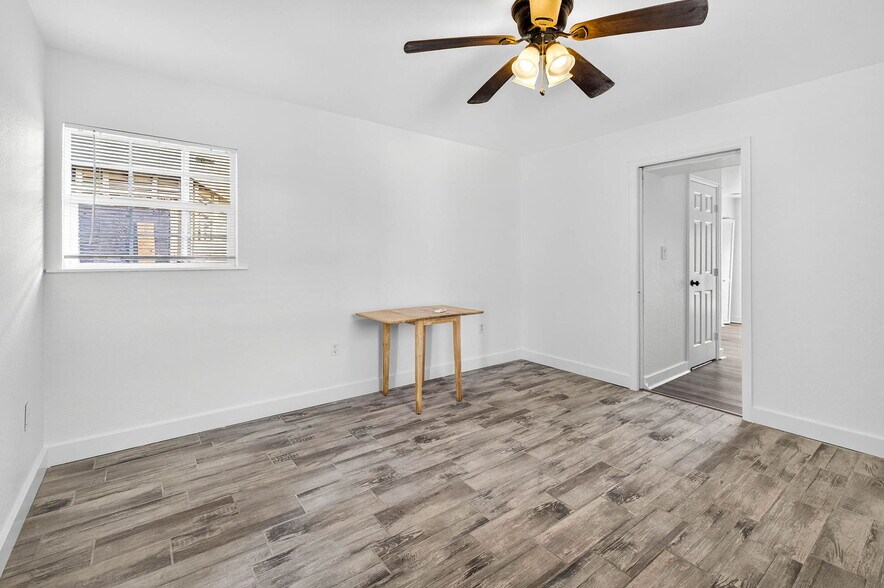 More Photos Of 3225 W Shell Point Rd, Ruskin Apartments For Sale